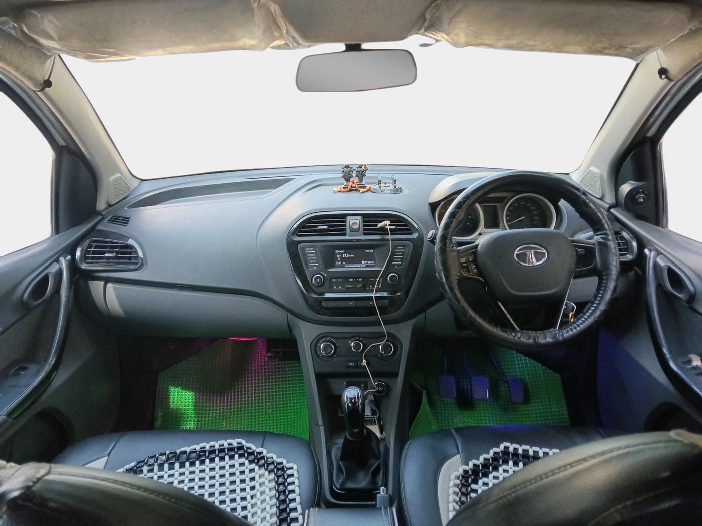 2017 Tata TIGOR XT DIESEL, Diesel, Manual, 1,18,085 km, interior