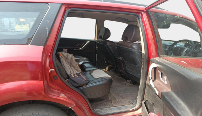 2013 Mahindra XUV500 W8, Diesel, Manual, 1,56,832 km, interior
