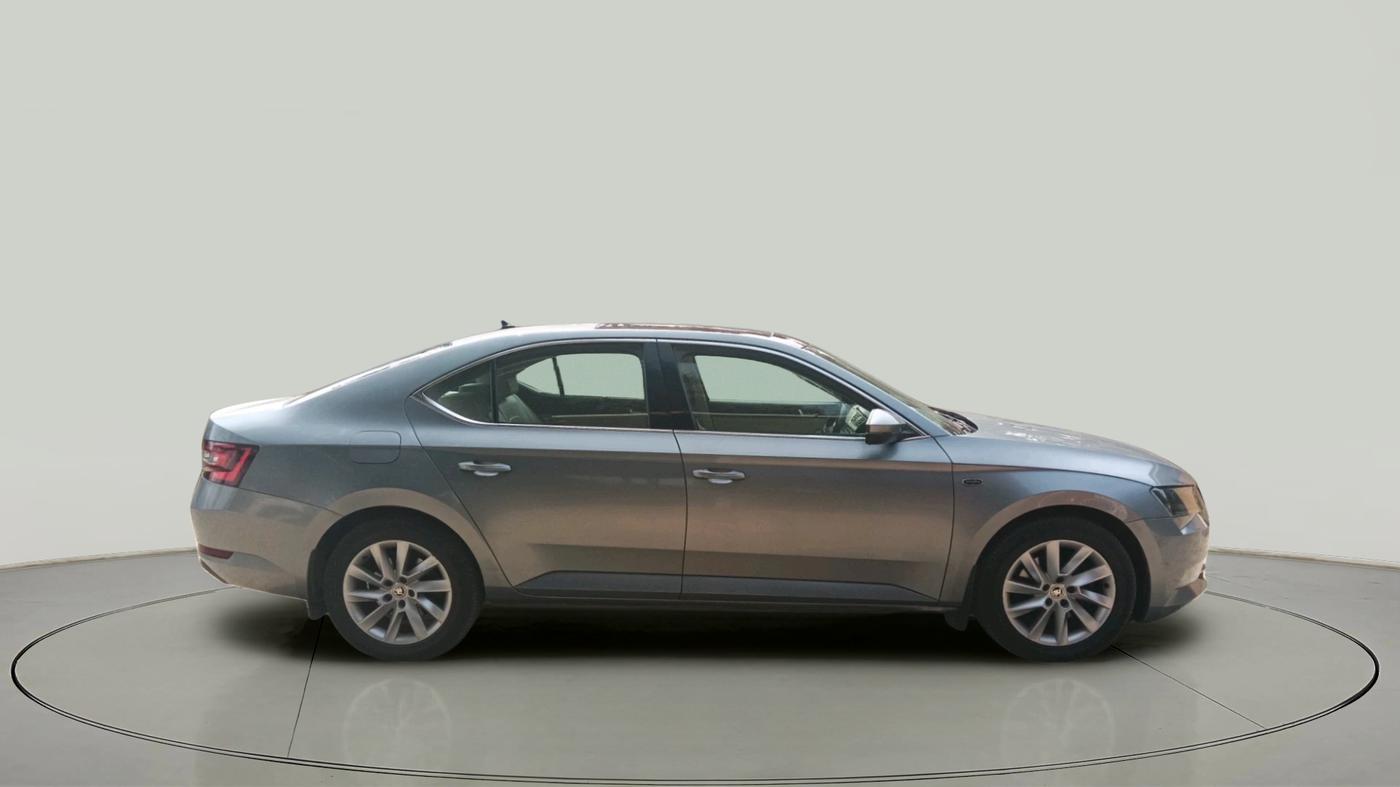 2017 Skoda Superb L&K 2.0 TDI AT, Diesel, Automatic, 1,42,683 km, exterior