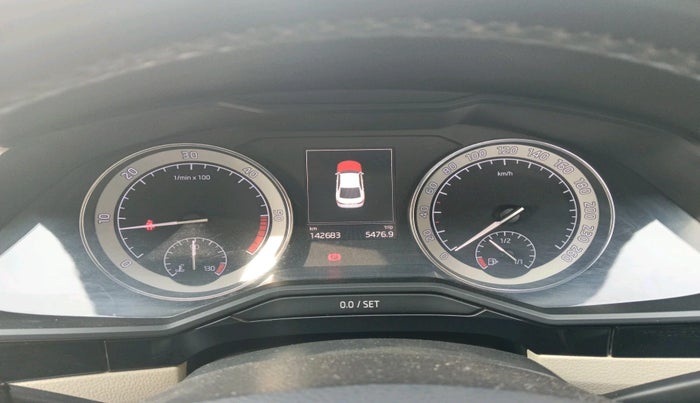 2017 Skoda Superb L&K 2.0 TDI AT, Diesel, Automatic, 1,42,683 km, interior