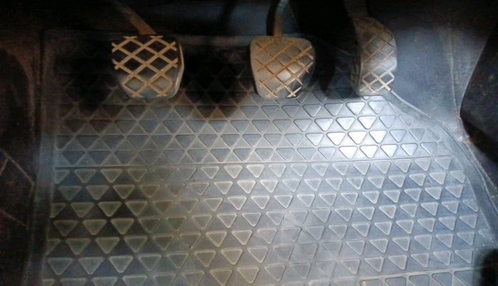 2014 Volkswagen Polo COMFORTLINE 1.2L, Petrol, Manual, 53,551 km, interior