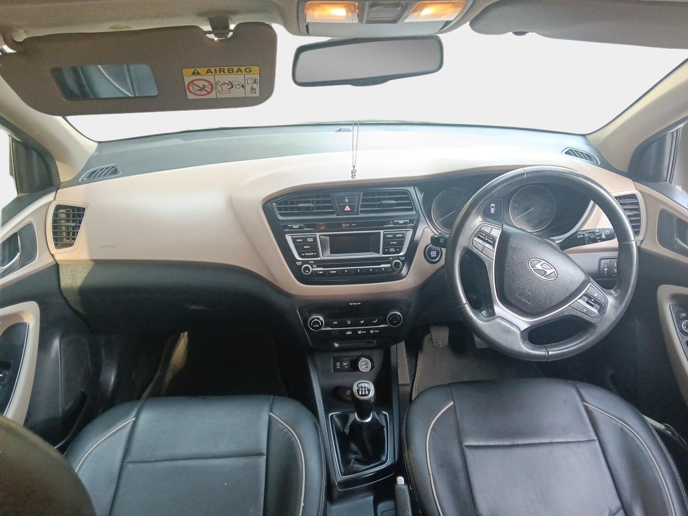 2016 Hyundai Elite i20 ASTA 1.2, Petrol, Manual, 49,405 km, interior