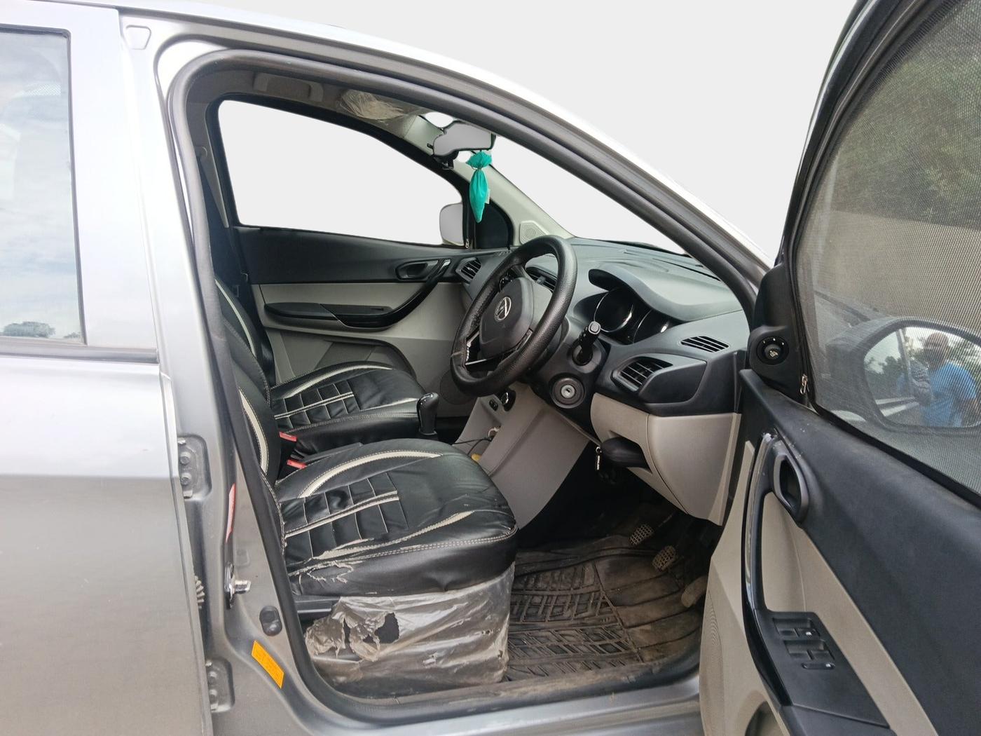 2019 Tata Tiago XZ PETROL, Petrol, Manual, 78,184 km, interior