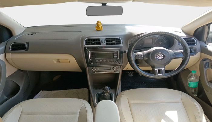 2014 Volkswagen Vento HIGHLINE DIESEL 1.6, Diesel, Manual, 1,56,544 km, interior