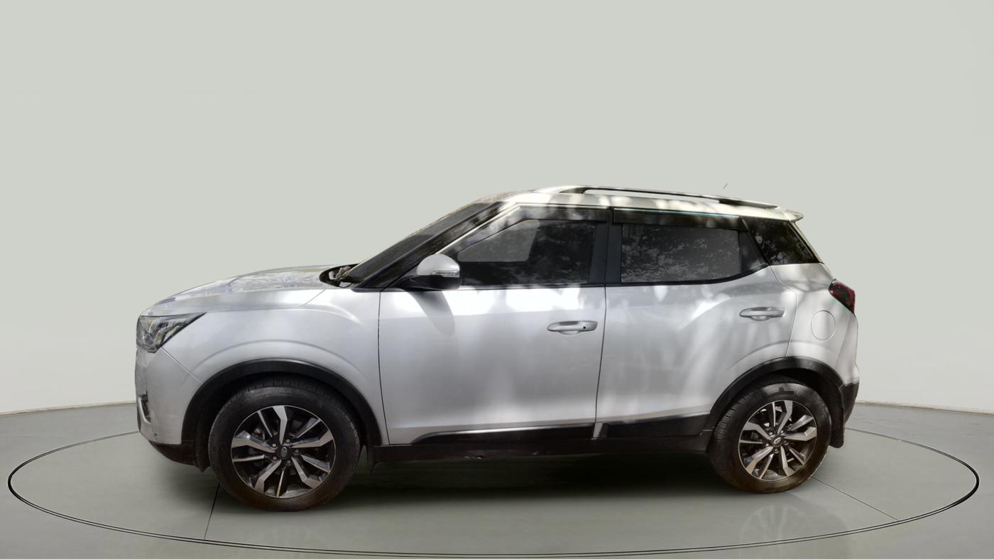 2019 Mahindra XUV300 W8 (O) 1.5 DIESEL, Diesel, Manual, 99,344 km, exterior