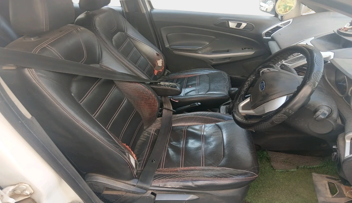 2014 Ford Ecosport TITANIUM 1.5L DIESEL, Diesel, Manual, 1,30,360 km, interior