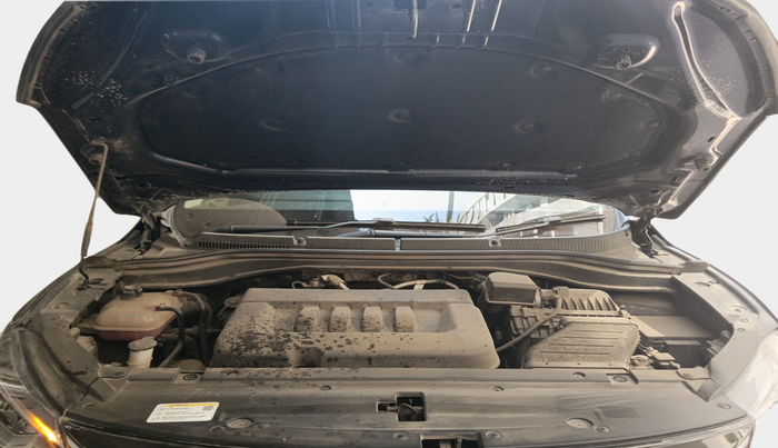 2023 Mahindra XUV700 AX 7 D MT 7 STR, Diesel, Manual, 17,786 km, exterior