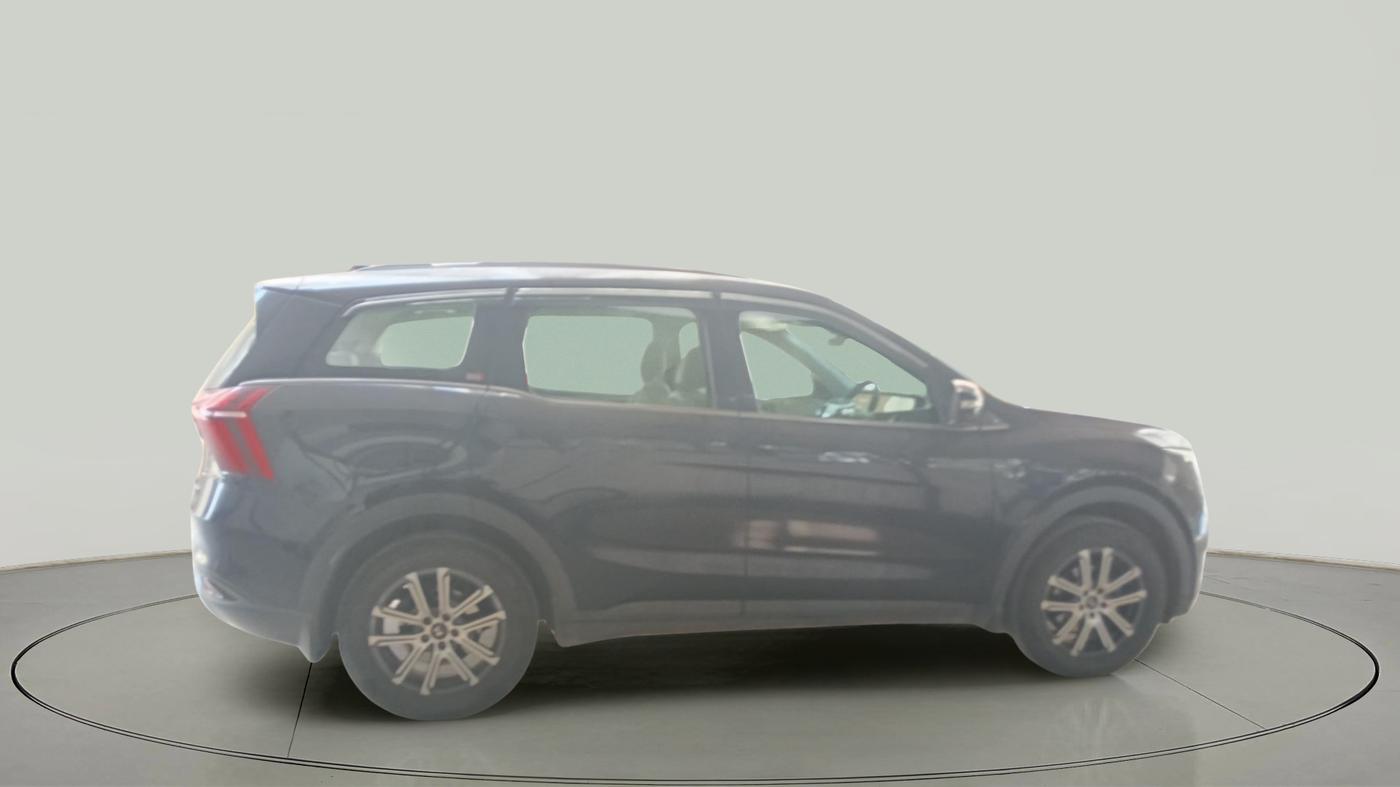 2023 Mahindra XUV700 AX 7 D MT 7 STR, Diesel, Manual, 17,786 km, exterior