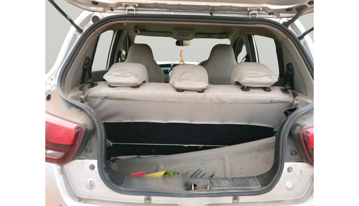 2017 Mahindra Kuv100 K6 D 6 STR, Diesel, Manual, 2,04,010 km, exterior