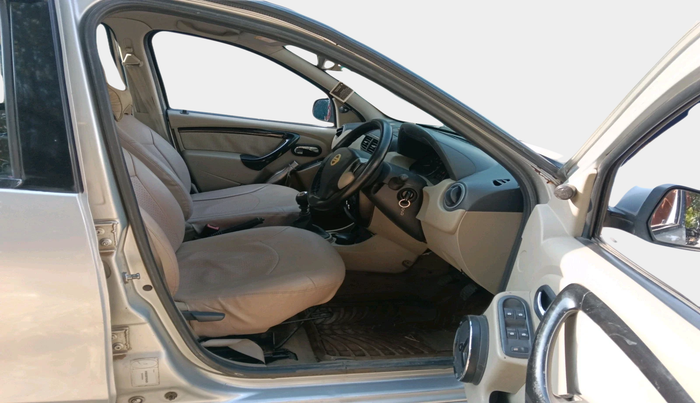 2014 Nissan Terrano XV D THP 110 PS, Diesel, Manual, 86,329 km, interior