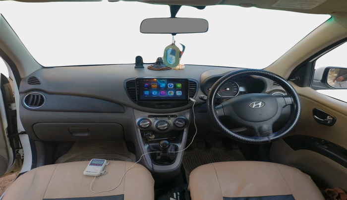 2013 Hyundai i10 MAGNA 1.1 LPG, Petrol, Manual, 1,00,238 km, interior