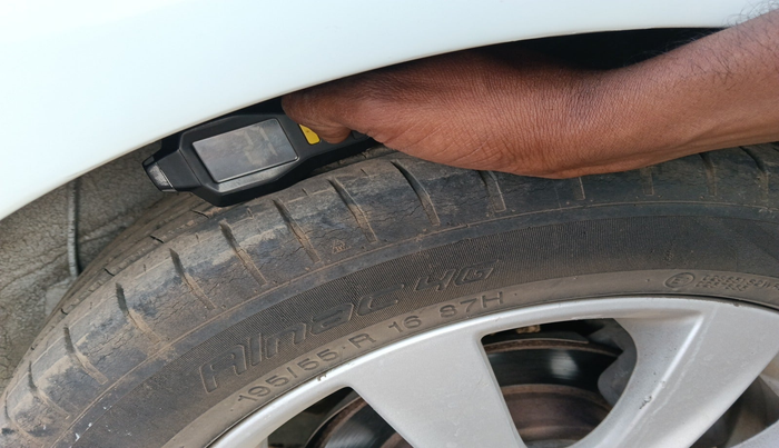 2011 Hyundai Verna FLUIDIC 1.6 CRDI SX, Diesel, Manual, 1,10,446 km, tyre