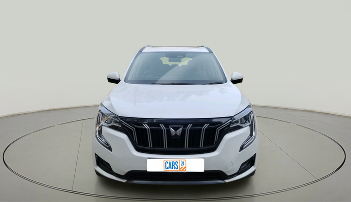 2022 Mahindra XUV700 AX 7 LUXURY D AT 7 STR, Diesel, Automatic, 1,20,192 km, exterior