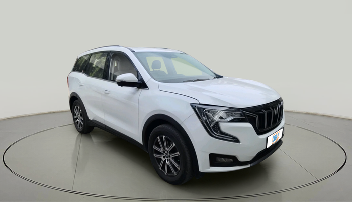 2022 Mahindra XUV700 AX 7 LUXURY D AT 7 STR, Diesel, Automatic, 1,20,192 km, exterior