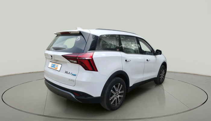 2022 Mahindra XUV700 AX 7 LUXURY D AT 7 STR, Diesel, Automatic, 1,20,192 km, exterior