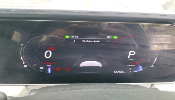 2022 Mahindra XUV700 AX 7 LUXURY D AT 7 STR, Diesel, Automatic, 1,20,192 km, interior