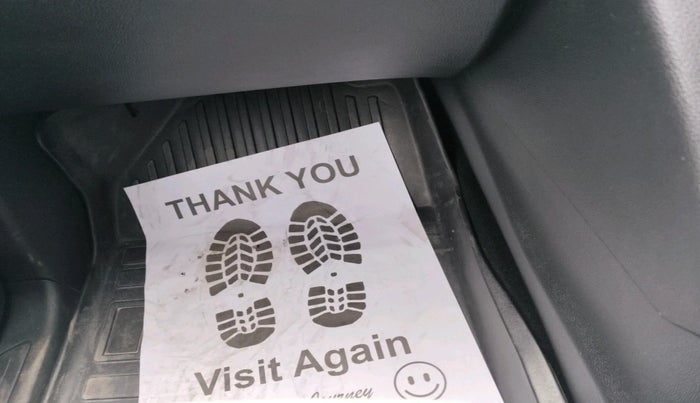 2022 Mahindra XUV700 AX 7 LUXURY D AT 7 STR, Diesel, Automatic, 1,20,192 km, interior