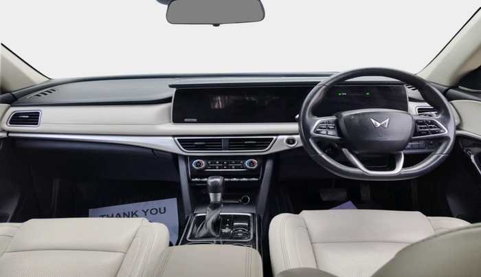 2022 Mahindra XUV700 AX 7 LUXURY D AT 7 STR, Diesel, Automatic, 1,20,192 km, interior