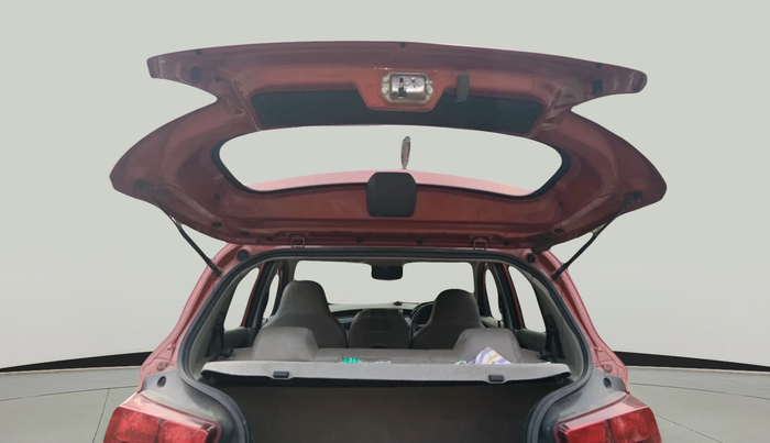 2016 Mahindra Kuv100 K4 D 6 STR, Diesel, Manual, 83,488 km, exterior