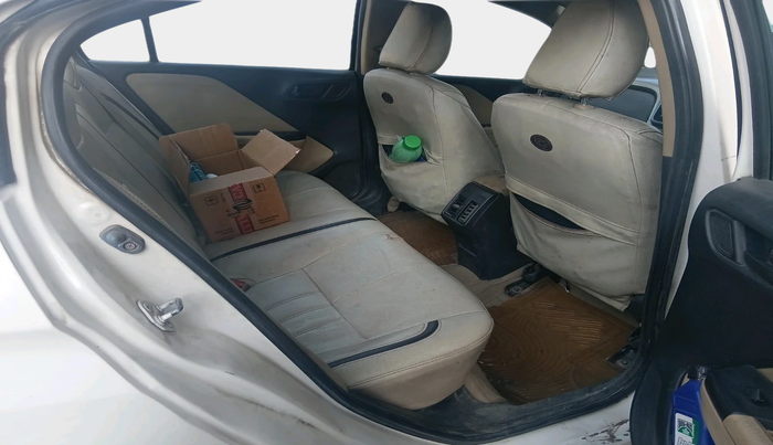 2015 Honda City 1.5L I-DTEC SV, Diesel, Manual, 1,56,844 km, interior