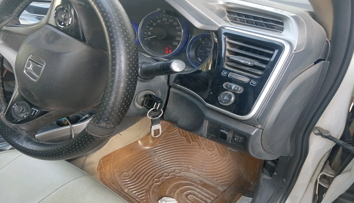 2015 Honda City 1.5L I-DTEC SV, Diesel, Manual, 1,56,844 km, interior