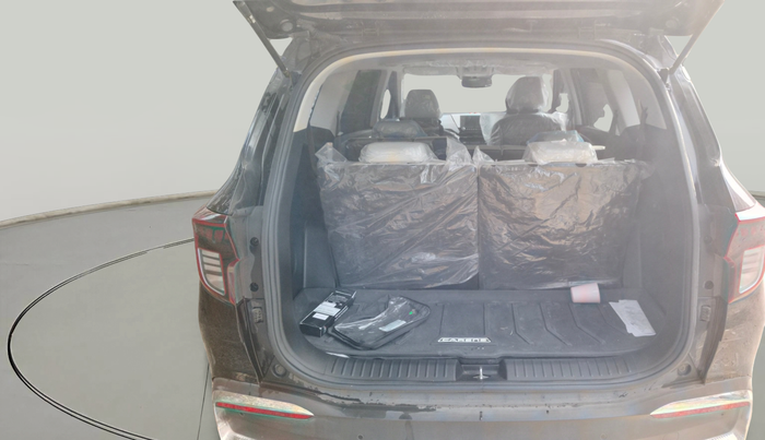 2022 KIA CARENS LUXURY PLUS 1.4 PETROL 7 STR, Petrol, Manual, 17,606 km, exterior