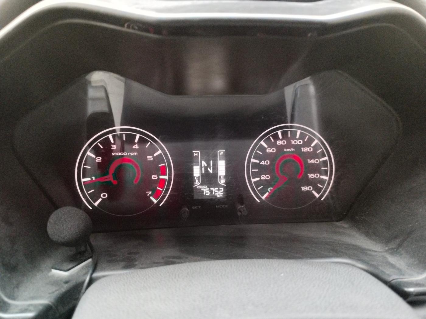 2017 Mahindra KUV 100 NXT K4+ D 6 STR, Diesel, Manual, 75,752 km, interior