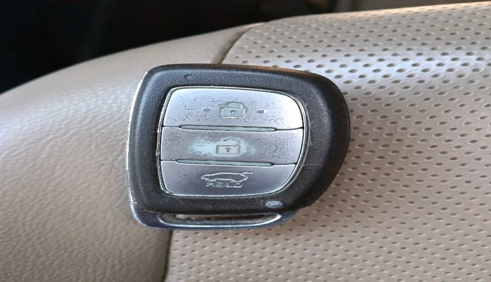 2021 Hyundai VENUE SX 1.5 (O) EXECUTIVE CRDI, Diesel, Manual, 1,14,503 km, interior