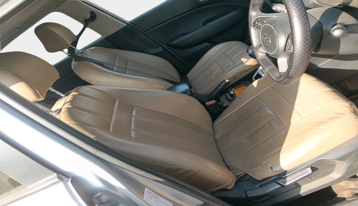 2021 Hyundai VENUE SX 1.5 (O) EXECUTIVE CRDI, Diesel, Manual, 1,14,503 km, interior