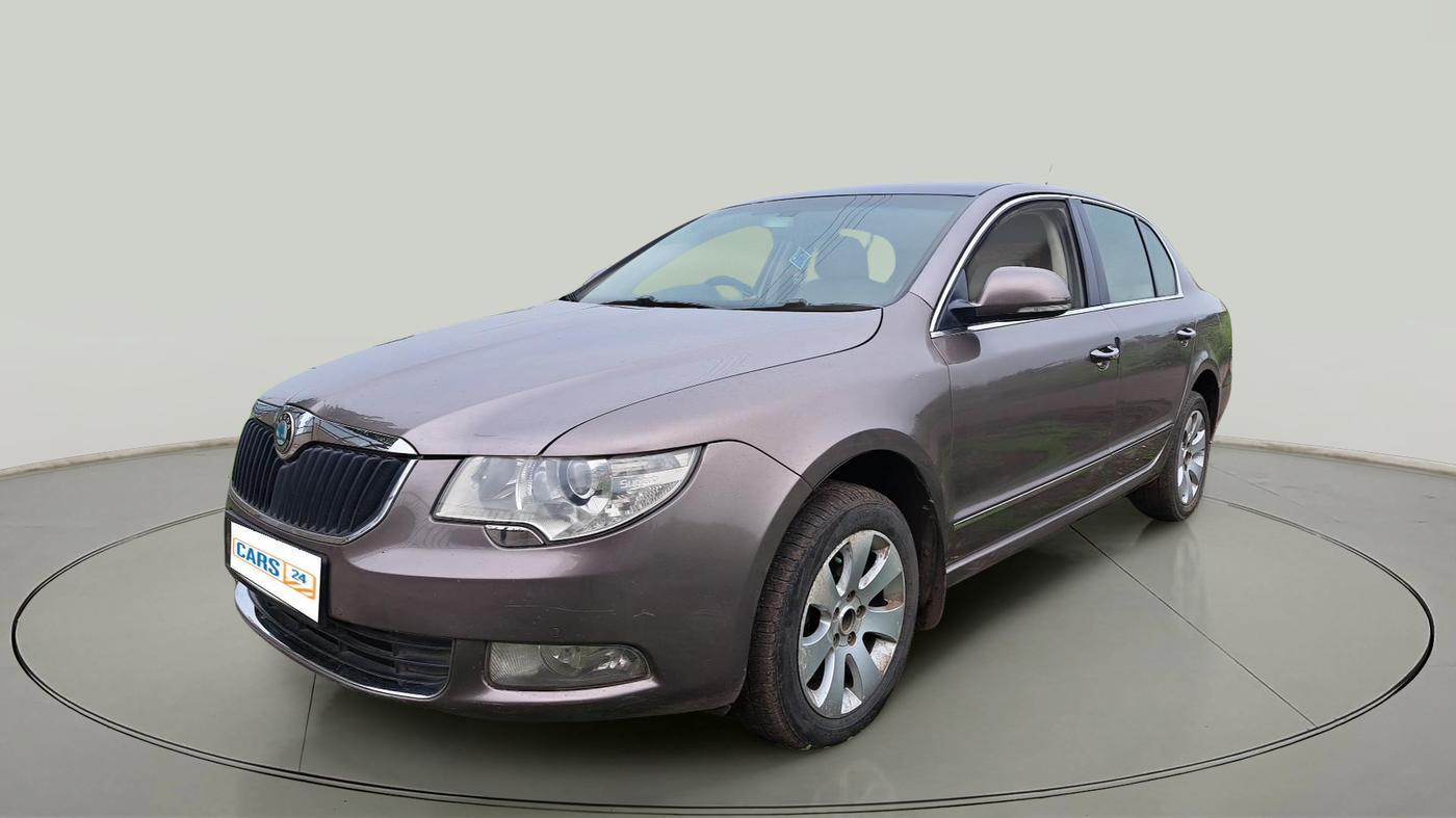 2012 Skoda Superb ELEGANCE 2.0 TDI CR AT, Diesel, Automatic, 1,71,221 km, exterior