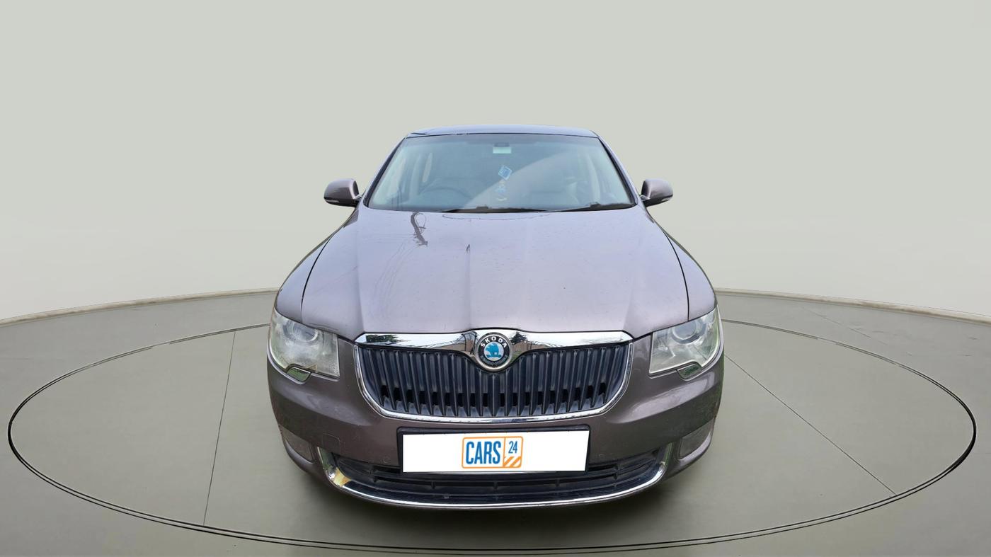 2012 Skoda Superb ELEGANCE 2.0 TDI CR AT, Diesel, Automatic, 1,71,221 km, exterior