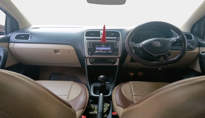 2016 Volkswagen Polo HIGHLINE1.2L, Petrol, Manual, 89,977 km, interior