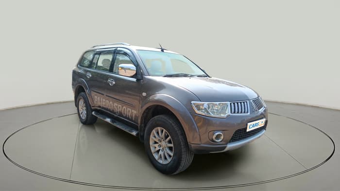 2014 Mitsubishi Pajero Sport 2.5 MT 4X4, Diesel, Manual, 1,62,099 km, exterior