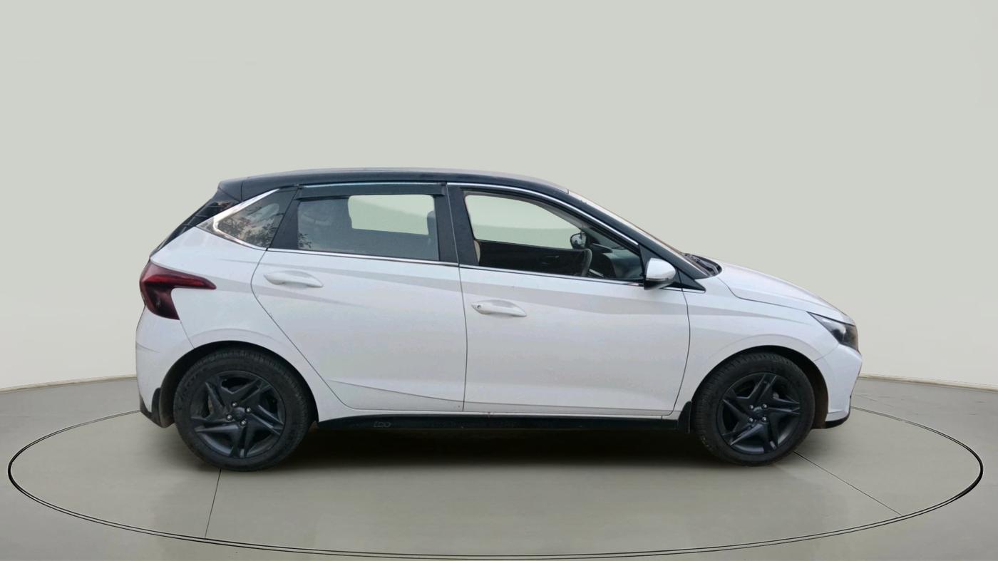 2022 Hyundai NEW I20 SPORTZ 1.2 MT, Petrol, Manual, 14,024 km, exterior