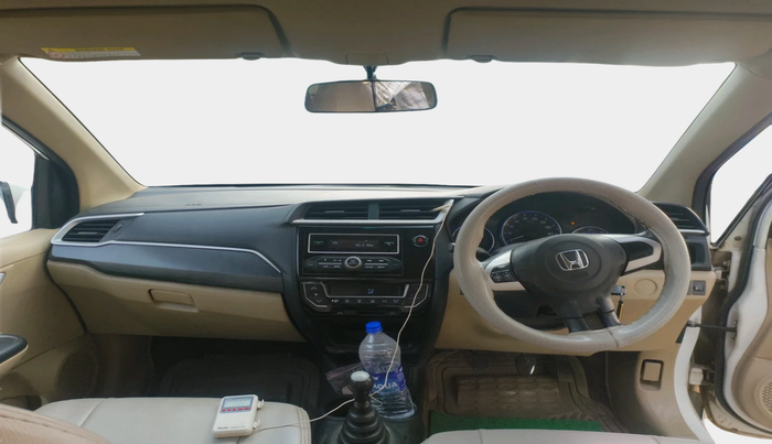 2016 Honda Amaze 1.5L I-DTEC SX, Diesel, Manual, 1,23,065 km, interior