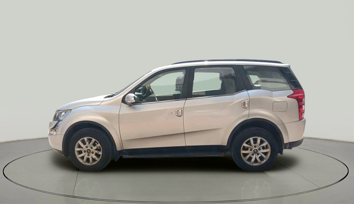 2016 Mahindra XUV500 W10, Diesel, Manual, 96,105 km, exterior