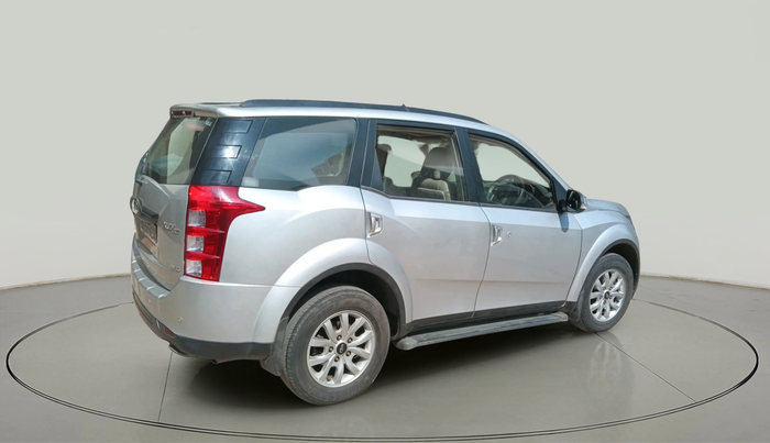 2016 Mahindra XUV500 W10, Diesel, Manual, 96,105 km, exterior