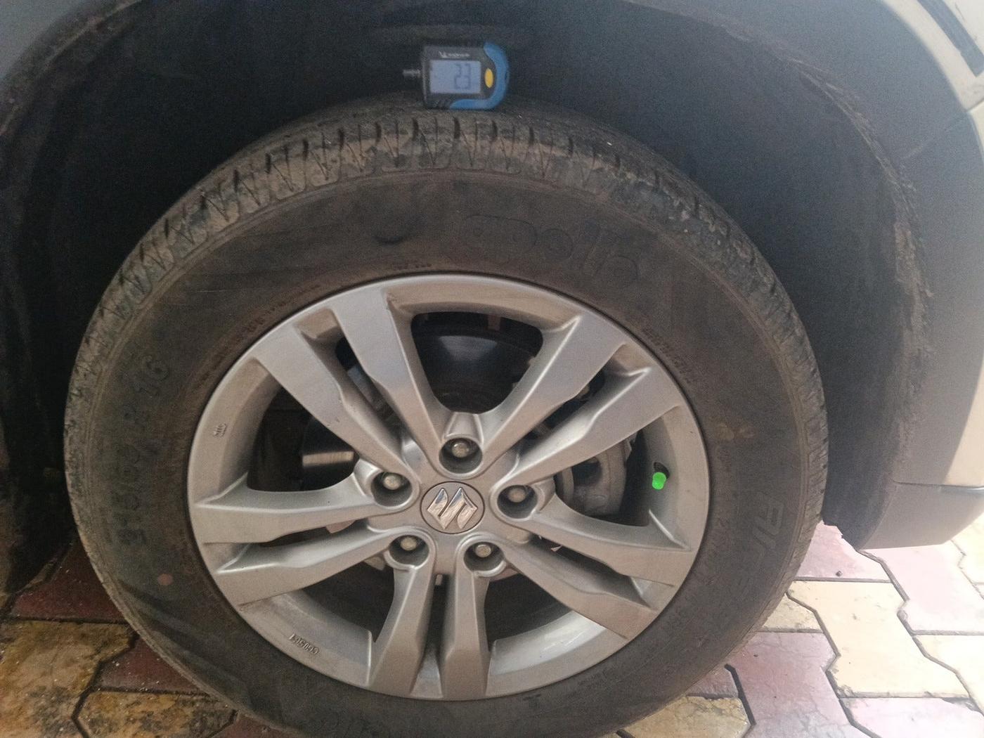 2016 Maruti Vitara Brezza ZDI PLUS, Diesel, Manual, 30,114 km, tyre