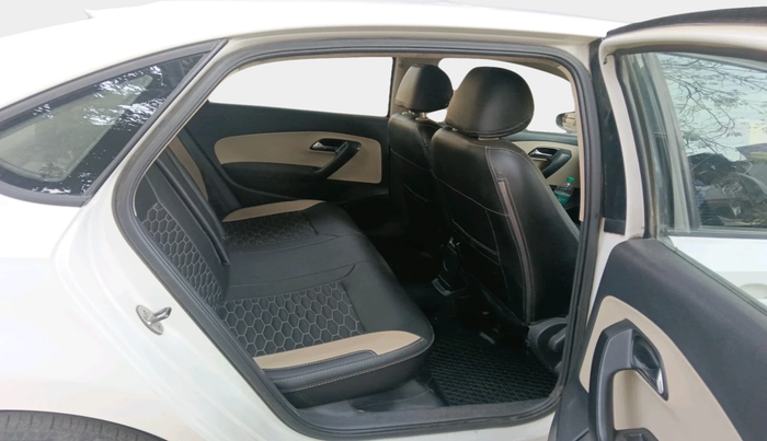 2017 Skoda Rapid AMBITION 1.5 TDI AT, Diesel, Automatic, 1,06,459 km, interior