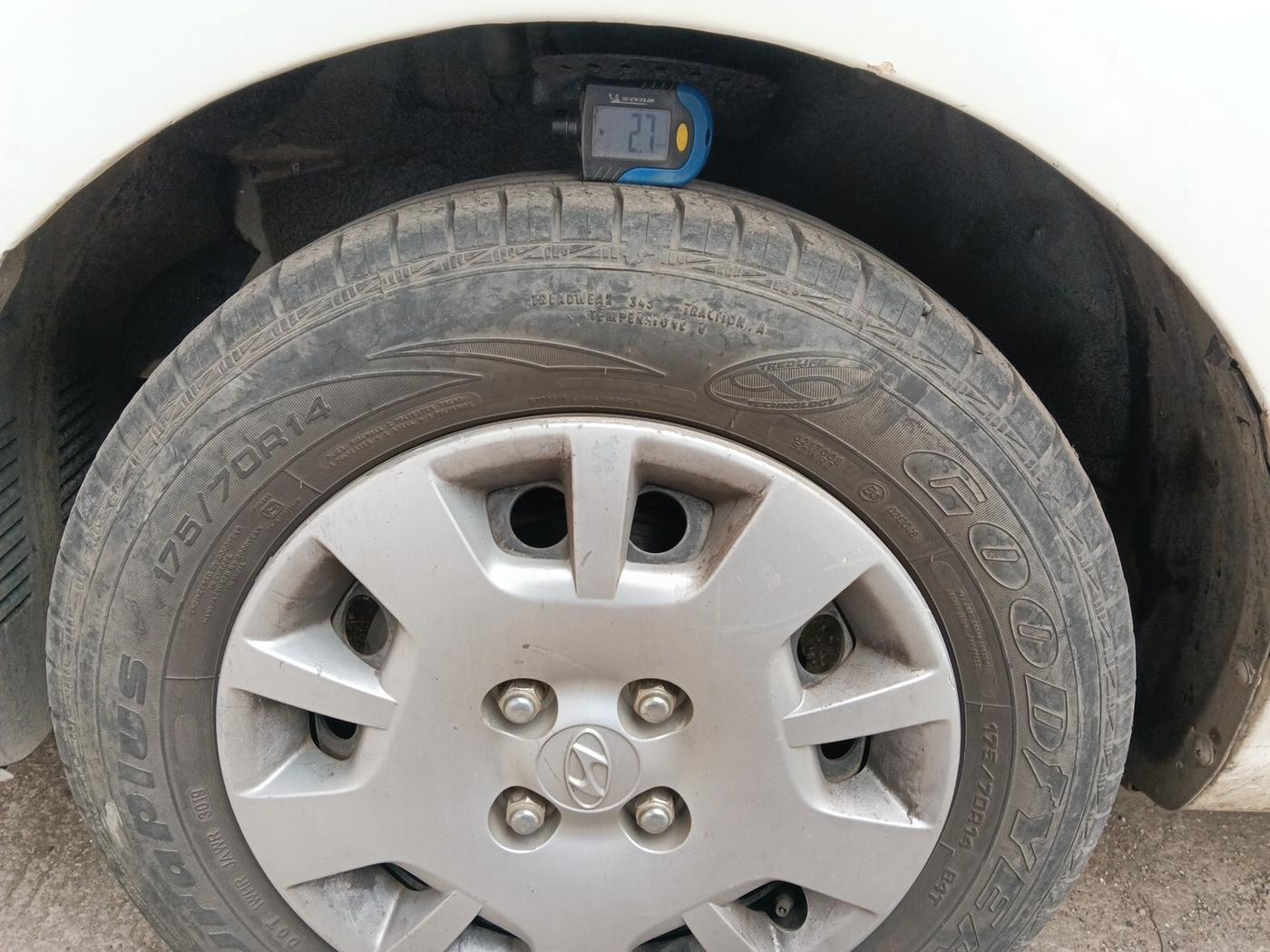 2013 Hyundai i20 MAGNA (O) 1.2, Petrol, Manual, 55,987 km, tyre