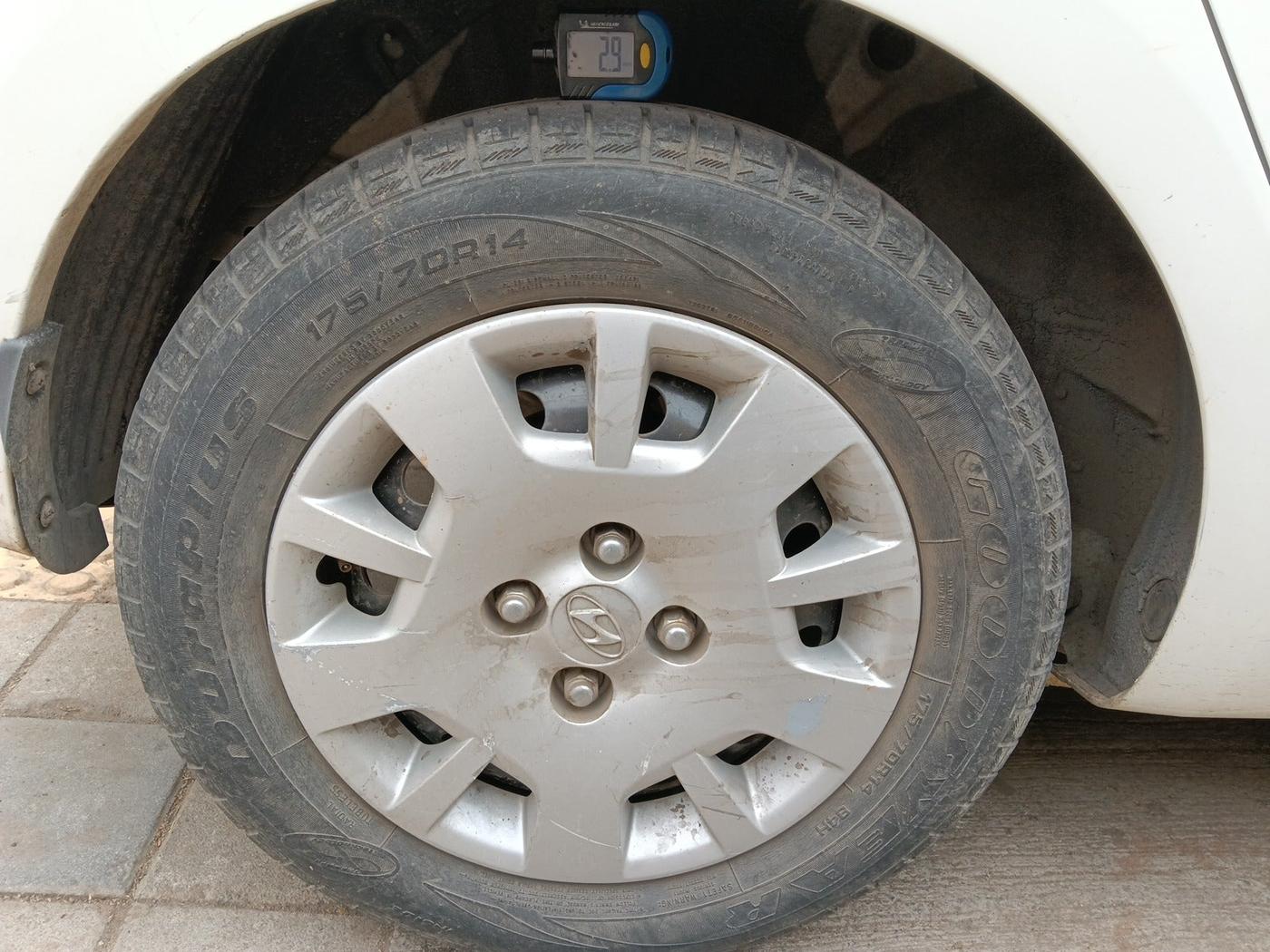 2013 Hyundai i20 MAGNA (O) 1.2, Petrol, Manual, 55,987 km, tyre