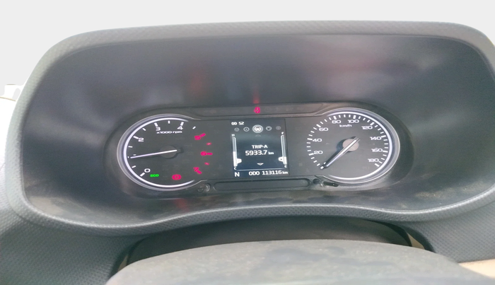 2023 Mahindra BOLERO NEO N 4, Diesel, Manual, 1,13,116 km, interior