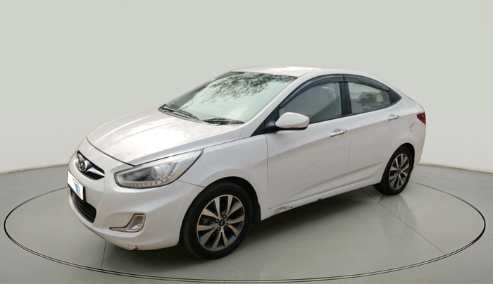 2014 Hyundai Verna FLUIDIC 1.6 VTVT SX, Petrol, Manual, 1,19,335 km, exterior