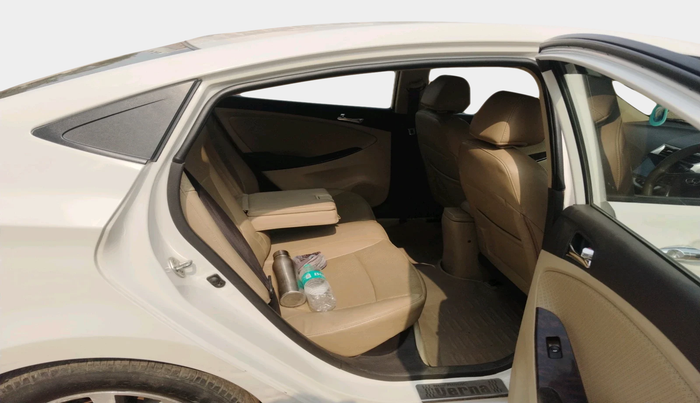 2014 Hyundai Verna FLUIDIC 1.6 VTVT SX, Petrol, Manual, 1,19,335 km, interior