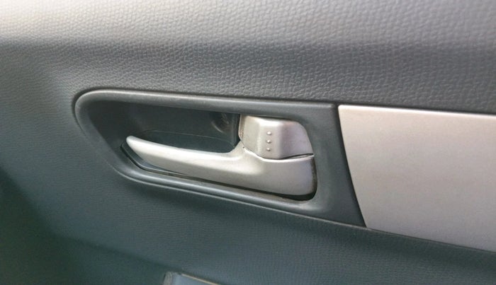 2011 Maruti Swift VDI, Diesel, Manual, 96,745 km, interior