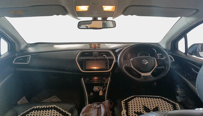 2016 Maruti S Cross ALPHA 1.3, Diesel, Manual, 85,321 km, interior