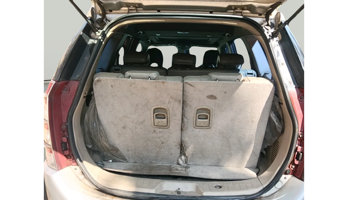 2016 Mahindra XUV500 W10, Diesel, Manual, 2,32,407 km, exterior