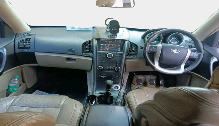 2016 Mahindra XUV500 W10, Diesel, Manual, 2,32,407 km, interior