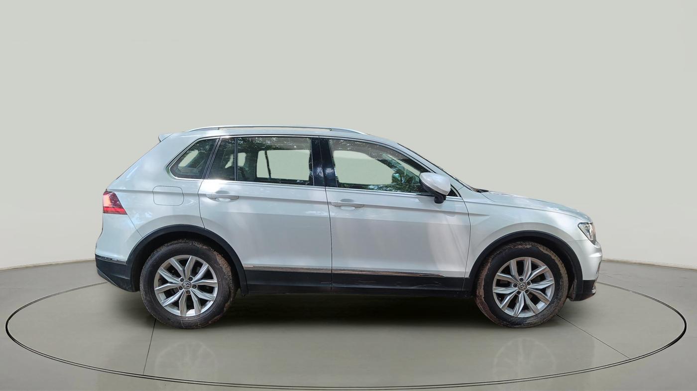 2017 Volkswagen TIGUAN HIGHLINE TDI AT, Diesel, Automatic, 1,55,308 km, exterior