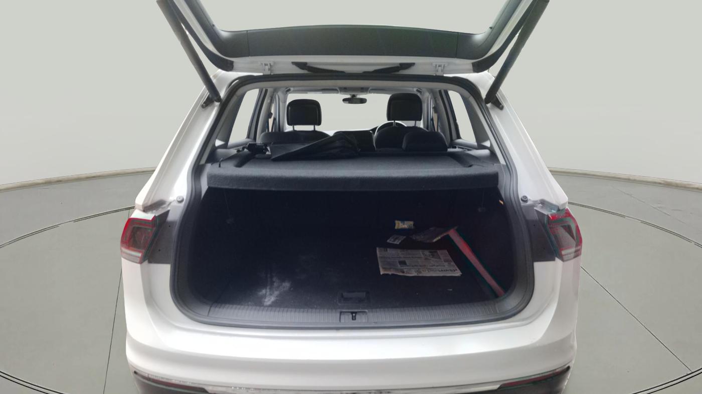 2017 Volkswagen TIGUAN HIGHLINE TDI AT, Diesel, Automatic, 1,55,308 km, exterior